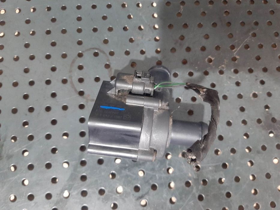 pompa apa aditionala 2.0 tdi 2.7 tdi  audi a4 b8  a5 a6 c6 059121012a