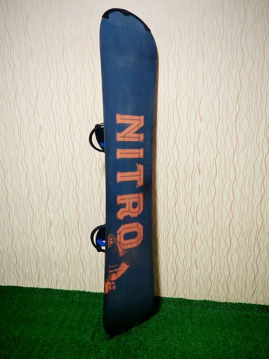 Placa snowboard Nitro Magnum 165 cm + legaturi nitro M-L