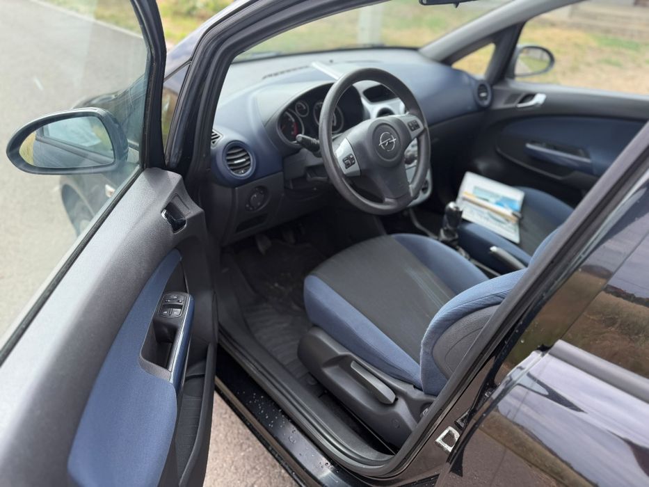 Opel Corsa - 1.0 Benzina - An 2009
