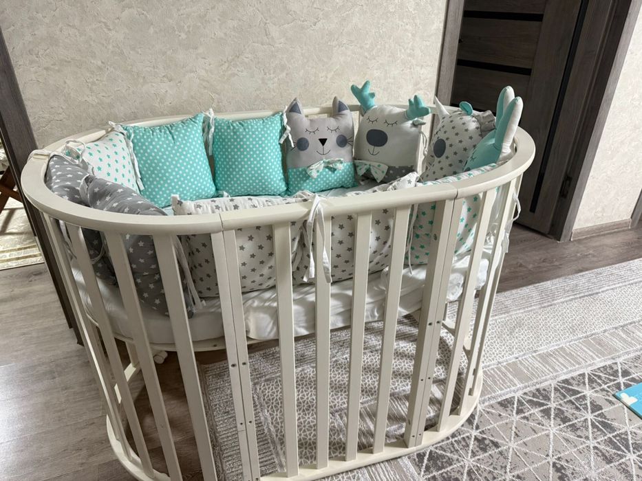 Продам манеж с бортиками