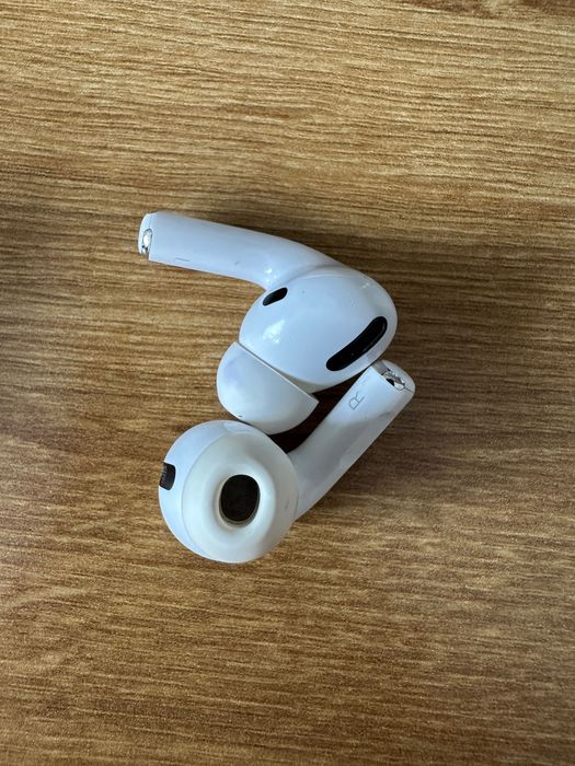Безжични слушалки Apple AirPods Pro 1, Оригинални, Много запазени
