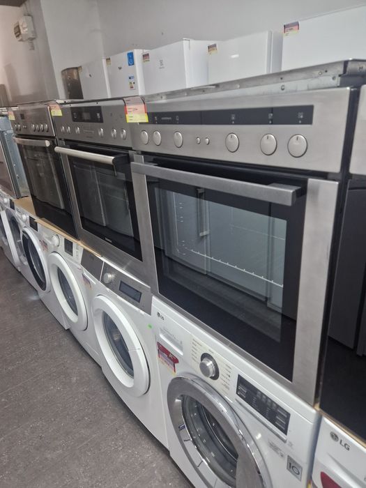 Фурна с котлони Constucta Bosch