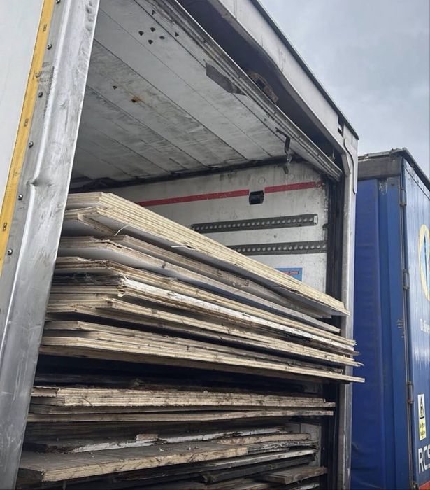 Panouri TEGO  provenite dupa semi-remorci 2x2m
