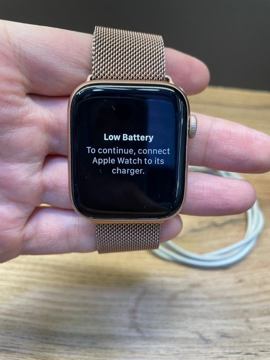 Apple watch 4/44