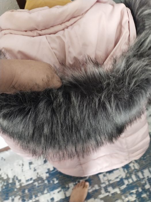 Куртка сотилади  янги