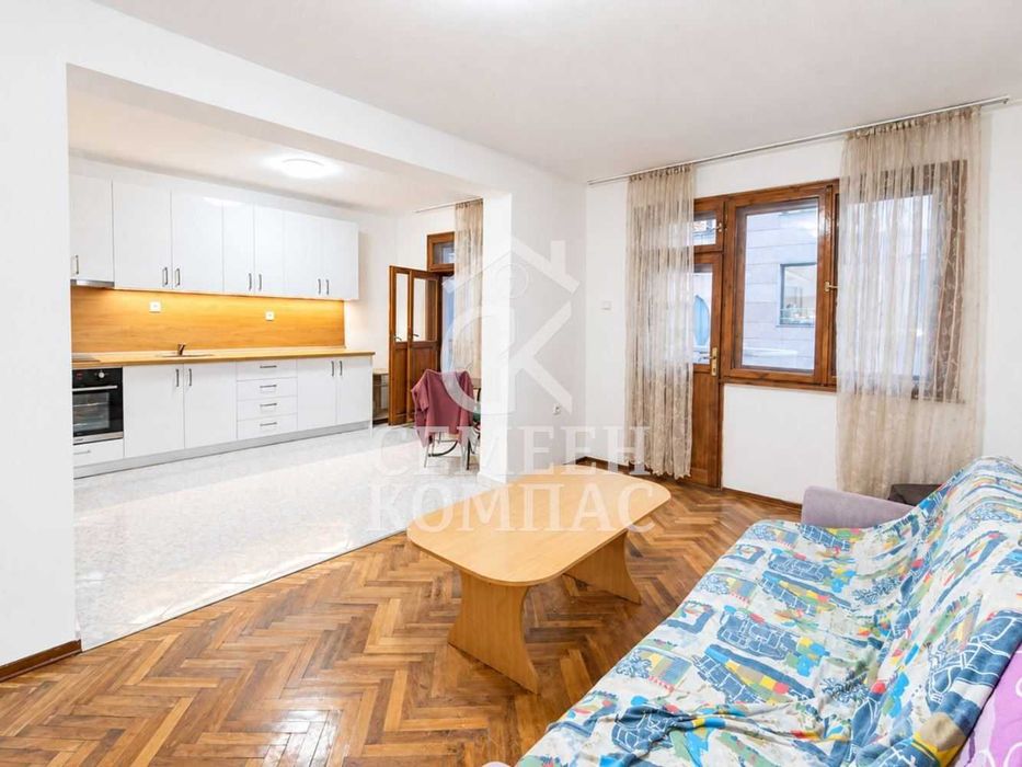 Продава се Тристаен апартамент в Пловдив, Кършияка - 95 кв.м за 1706 €/кв.м - Снимка #4