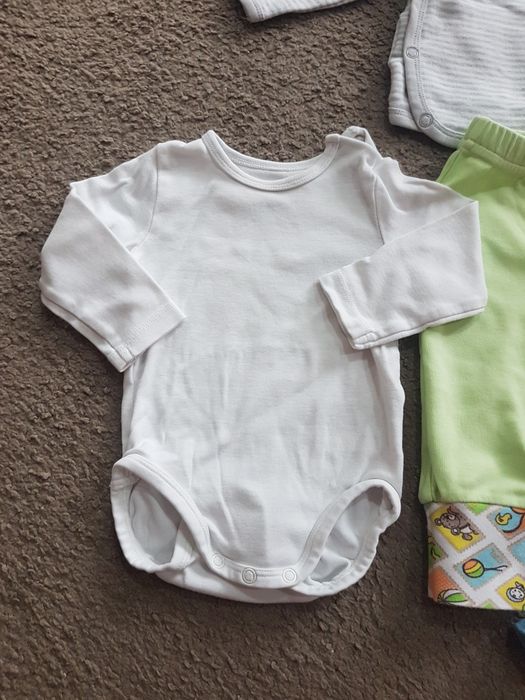 Дрешки 0-6м 62,68см за момче