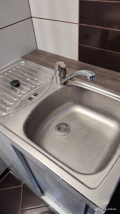 Chiuveta corp robinet bucătărie