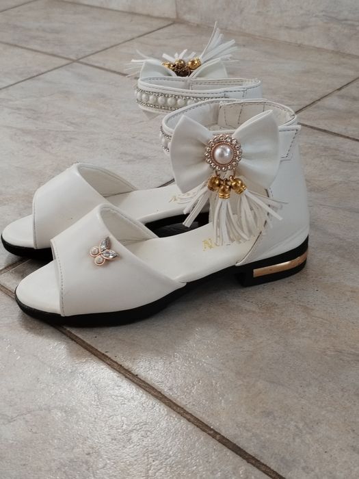Sandale elegante fete mărimea 32 (20 cm)