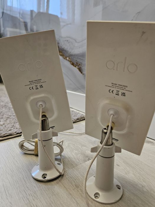 Camere supraveghere arlo essential/panouri solare