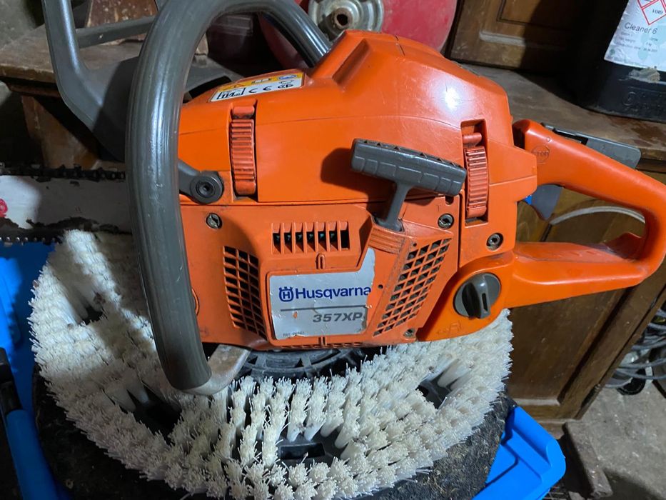 Vand drujba husvarna model 357 xp stare foarte buna de functionare