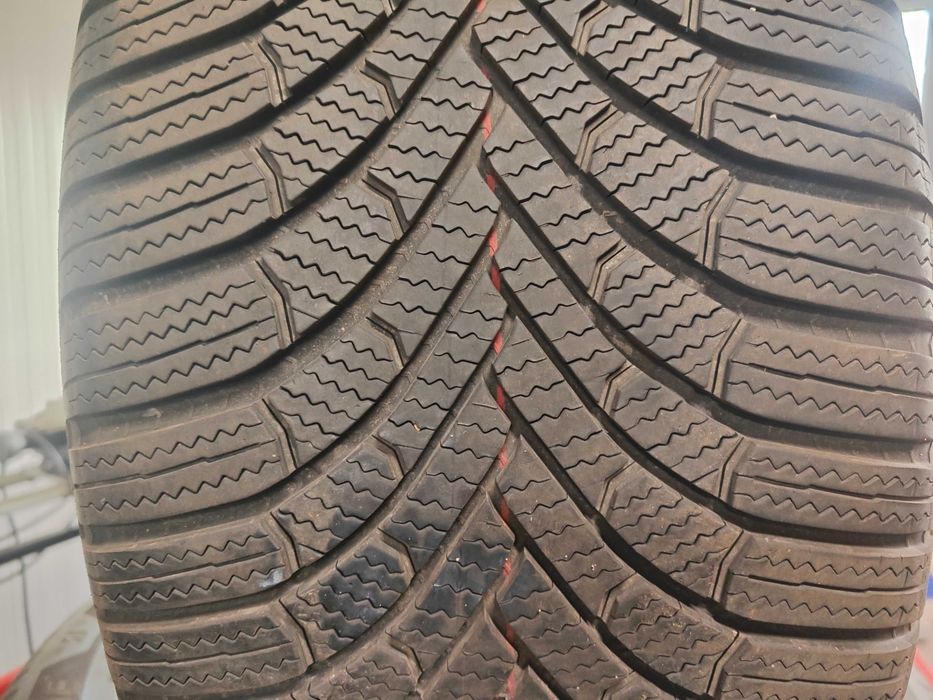 2бр.зимни гуми 255/50/19 Bridgestone