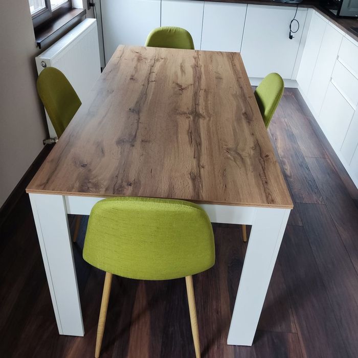 Нова трапезна маса дървесен декор без столове