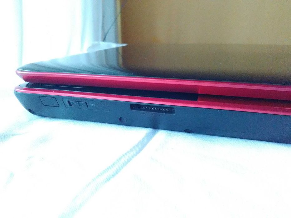 Лаптоп Toshiba Qosmio X505-Q887 18.4" | i7 | 8GB RAM | 256GB SSD | Като Нов! Ретро Екзотика