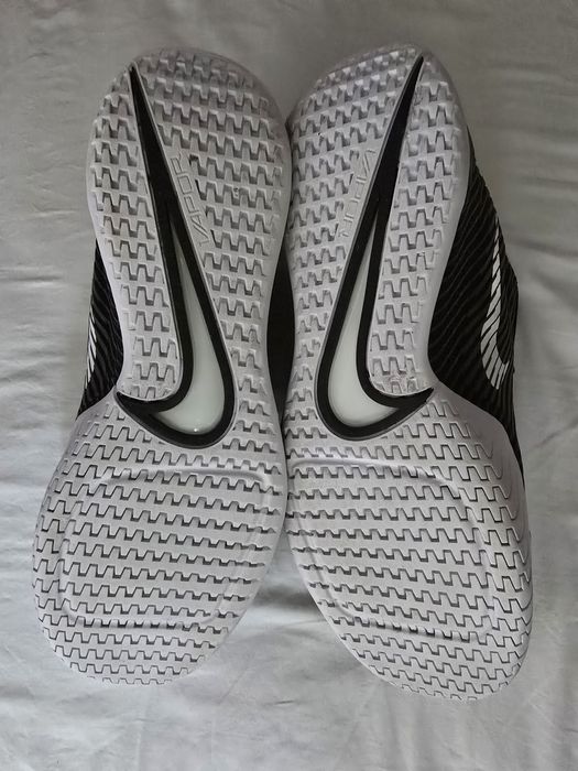 Nike Court Air Zoom Vapor 11 Clay
Nike
Black/White/Anthracite
Men's Pa