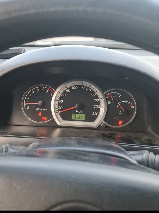 Vând chevrolet lacetti