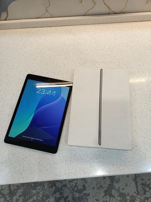 Ipad silver 64 гб