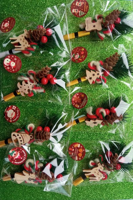 Ръчно изработени коледни и новогодишни късмети