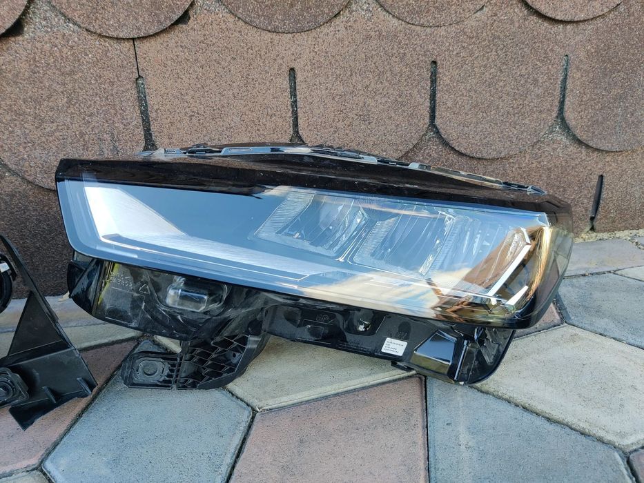 Far stanga dreapta LED Peugeot 3008 III Cod 9864067780 / 9864068280