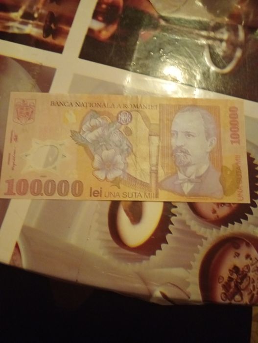 Vând 100.000 lei vechi  din 2001