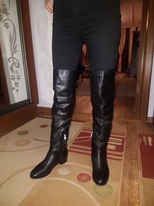 Продам новые зимние сапоги