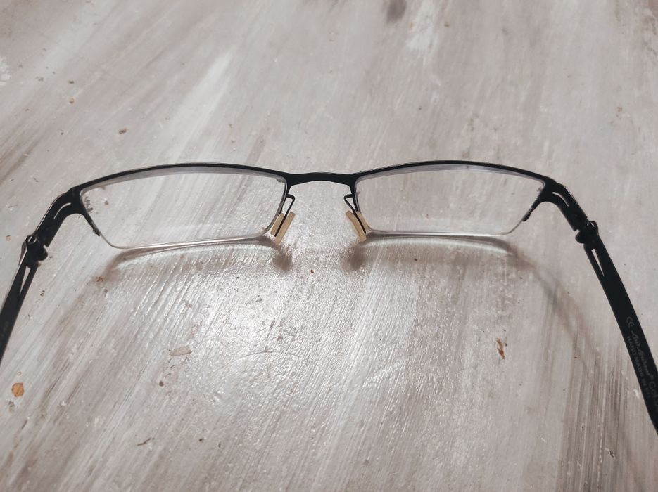 Титаниева диоптрична рамка унисекс