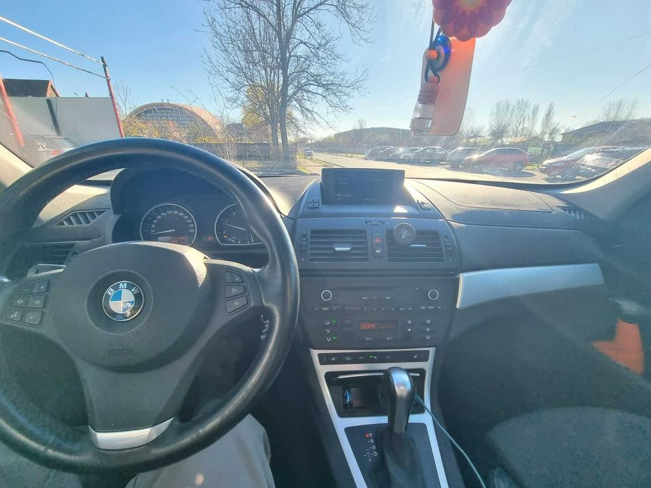 BMW X3 2010 — imagine 2