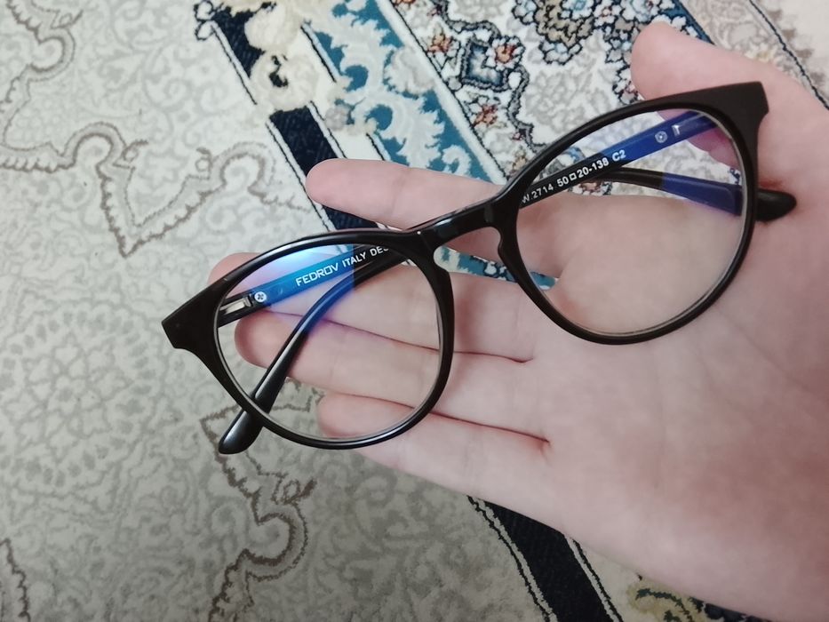 Kompyuter ochki nurlarni himoyalovchi