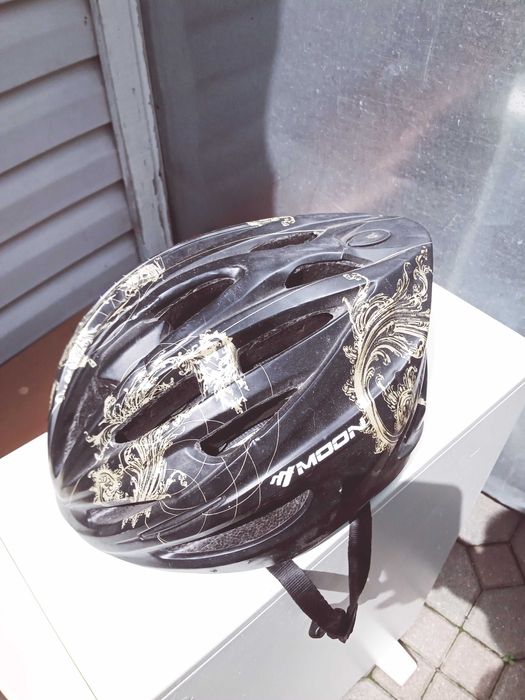 Продам шлем для защиты головы