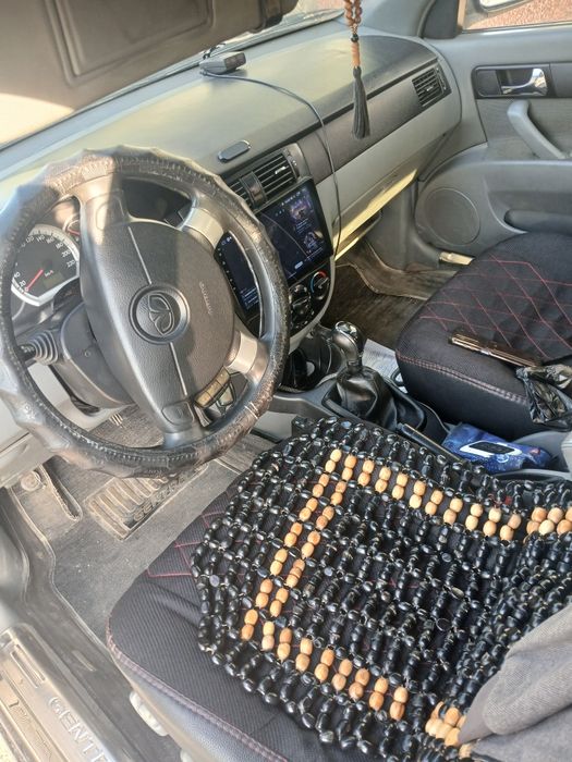 Лада Ларгус сотилади ёки бартер килинади