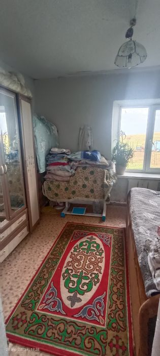 Тез арада үй  сатылады . Бағасы келісімді.