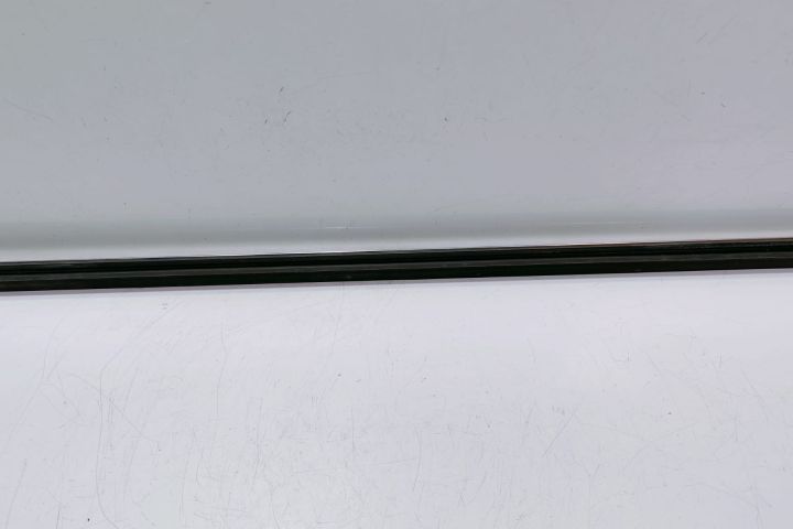 Ornament crom stanga fata 3C4837475/6 Volkswagen VW Passat B6