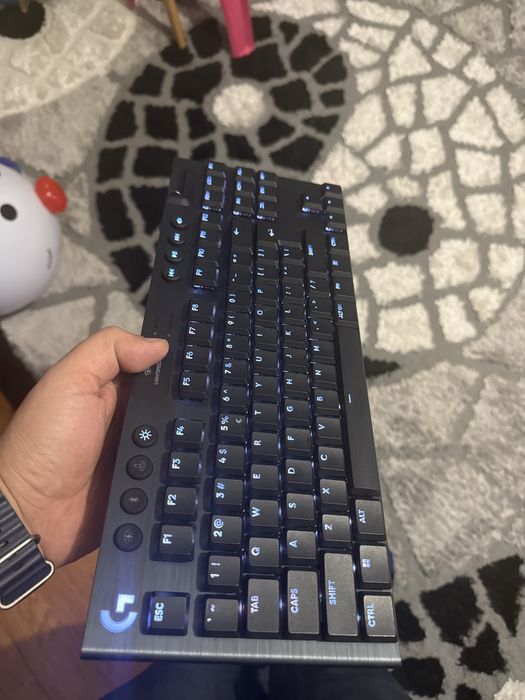 Tastatura Logitech G915x Lightspeed TKL Bluetooth sau Usb