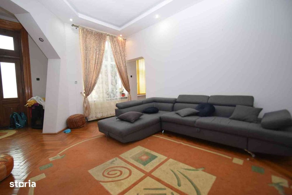 Casa central de inchiriat central locuri de parcare