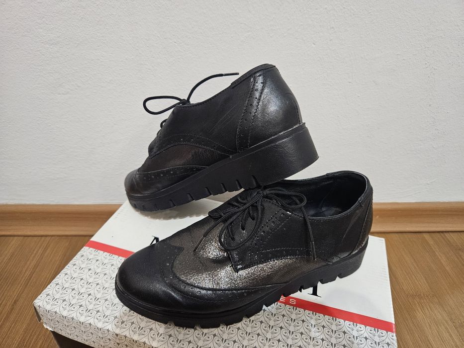 Обувки Martini 37 номер