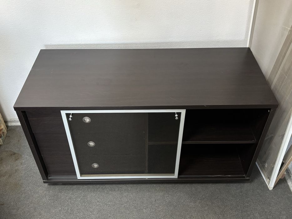 Срочно. Продам тумбу - 4000. Б/У