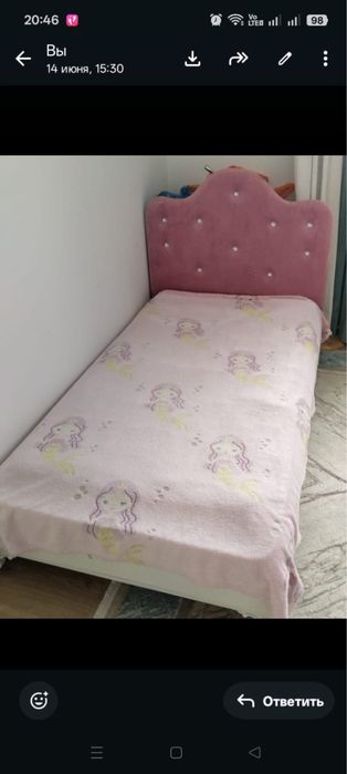 Детская кровать и комод