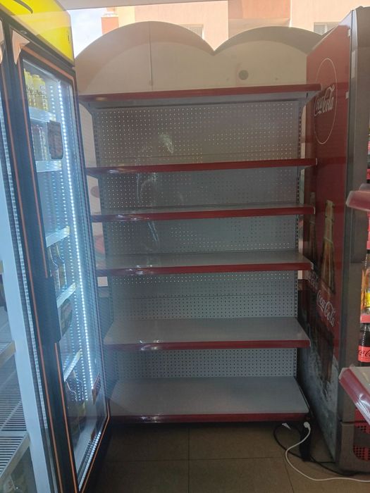 Метални стелажи