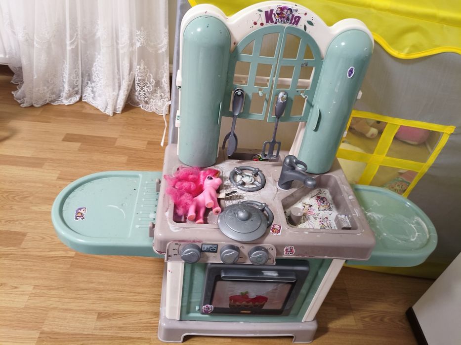 Продам все эти игрушки