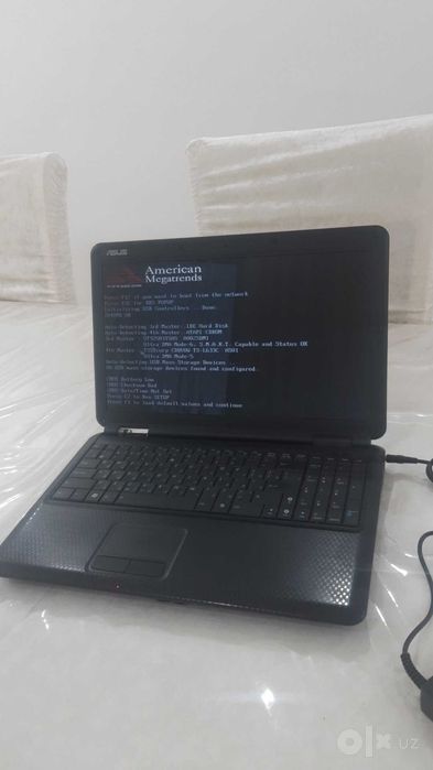 Ноутбук asus сотилади