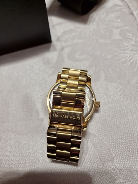 Оригинален часовника Michael Kors  С нова намалена  цена!!
