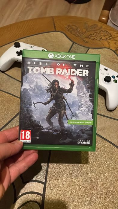 Xbox One – 500 GB | 2 Controllere Albe Originale (Rare) | Joc inclus