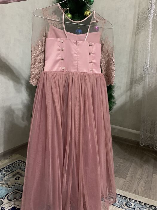 Нарядное платье