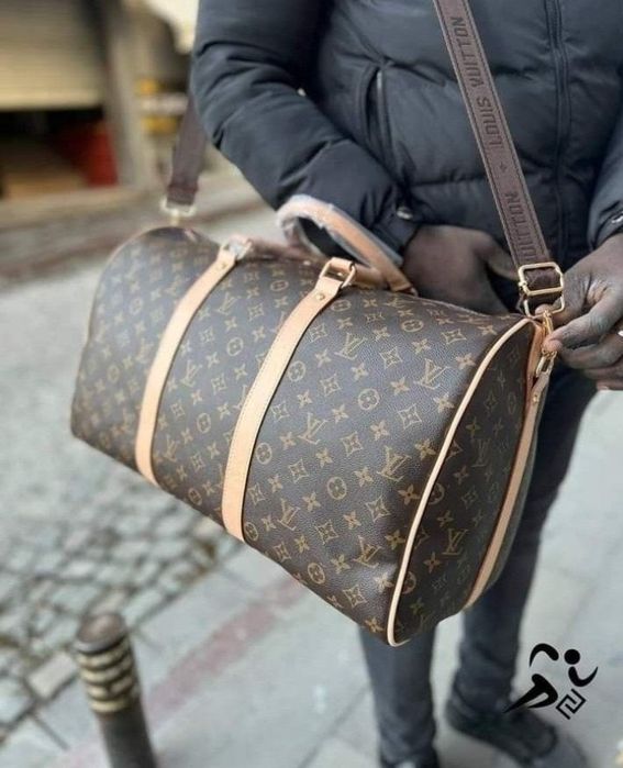 Genti unisex voiaj LV,super model, curea reglabila umăr, saculet, etichetă