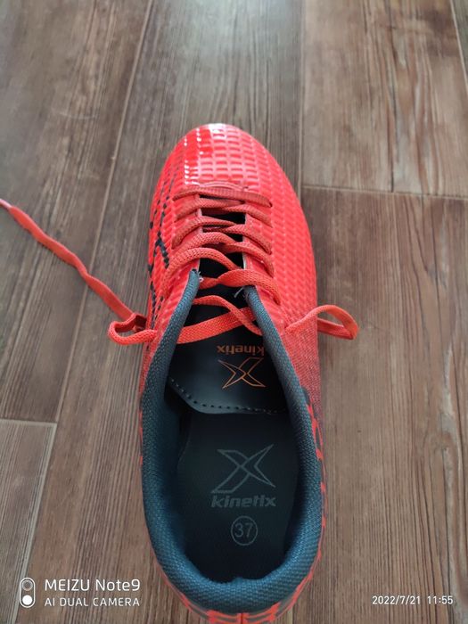 Бутсы 37р. Футбольные