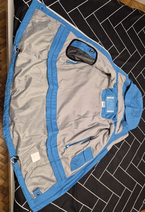 Geaca impermeabila damă