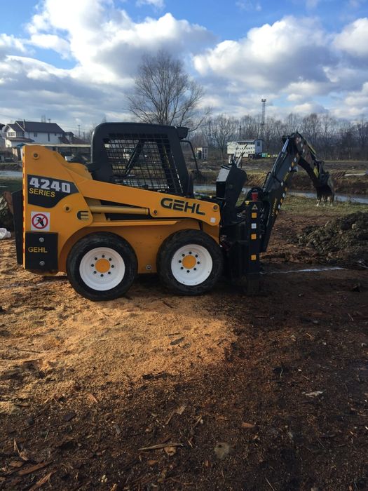 Vând pietriș,nisip