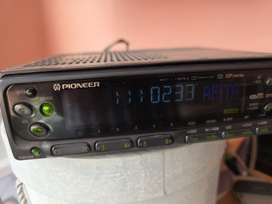 Продавам Pioneer keh-p9200rds