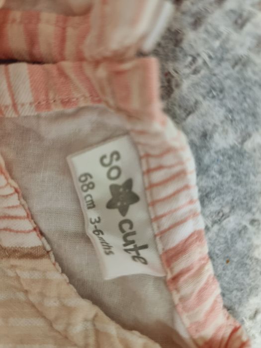 Set rochita cu chilotel marime 68 roz cu alb