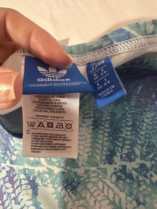 Оригинален клин на Adidas ,чисто нов без етикет
